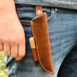 Pochwa skórzana BPS Knives na nóż SH06 Brązowa uniwersalna z krzesiwem - obrazek 6